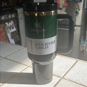 Stanley Green and Black Quencher H2.0 Mug